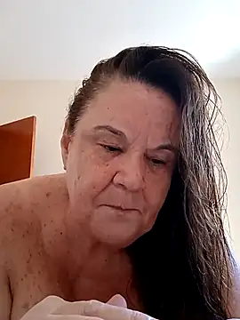 Snapshot of Yaya_Mineira chatting on 03/11/25, 01:01 Yaya Mineira online show from 03/11/25, 01:01