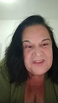 Yaya Mineira online show from 06/05/26, 01:21