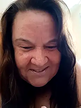 Snapshot of Yaya_Mineira chatting on 03/01/25, 05:27 Yaya Mineira online show from 03/01/25, 05:27