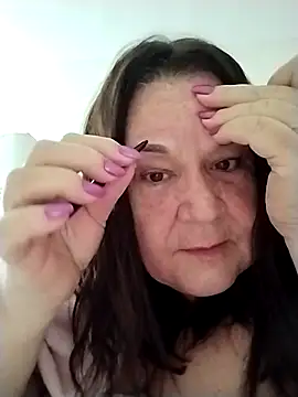 Snapshot of Yaya_Mineira chatting on 10/05/25, 10:17 Yaya Mineira online show from 10/05/25, 10:17