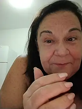 Yaya Mineira online show from 02/06/26, 01:12