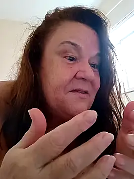 Snapshot of Yaya_Mineira chatting on 01/31/25, 01:34 Yaya Mineira online show from 01/31/25, 01:34