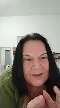 Snapshot of Yaya_Mineira chatting on 06/24/26, 09:45 Yaya Mineira online show from 06/24/26, 09:45