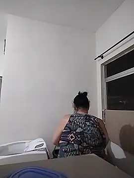 Yaya Mineira online show from 05/15/26, 11:25