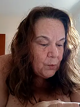 Snapshot of Yaya_Mineira chatting on 02/13/25, 06:26 Yaya Mineira online show from 02/13/25, 06:26