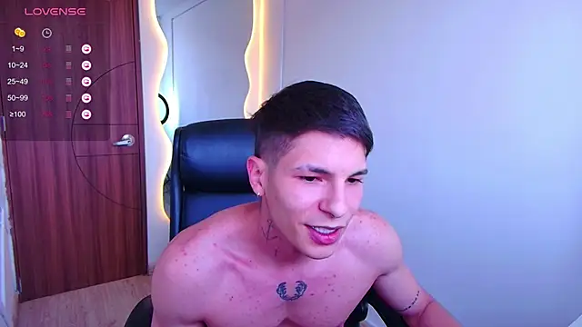 Snapshot of harrisoncuper chatting on 02/24/25, 10:47 harrisoncuper online show from 02/24/25, 10:47