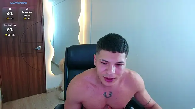 Snapshot of harrisoncuper chatting on 07/09/26, 12:55 harrisoncuper online show from 07/09/26, 12:55