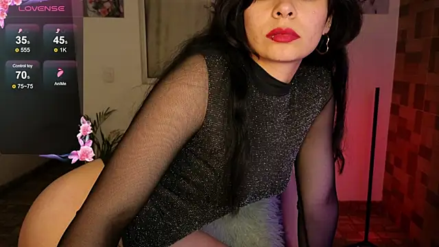 Snapshot of sexyladyy_ chatting on 02/20/25, 08:06 sexyladyy online show from 02/20/25, 08:06