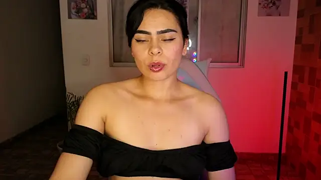 Snapshot of sexyladyy_ chatting on 03/06/25, 10:58 sexyladyy online show from 03/06/25, 10:58