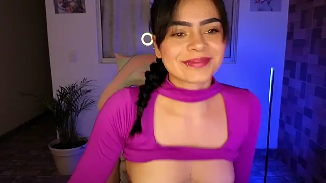 Snapshot of sexyladyy_ chatting on 01/25/25, 01:52 sexyladyy online show from 01/25/25, 01:52