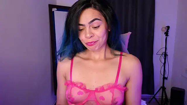 Snapshot of sexyladyy_ chatting on 10/21/25, 10:53 sexyladyy online show from 10/21/25, 10:53