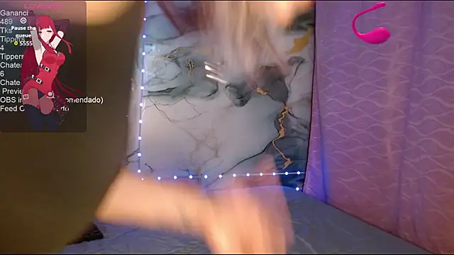 Snapshot of naugtyqueen chatting on 04/15/26, 01:11 naugtyqueen online show from 04/15/26, 01:11