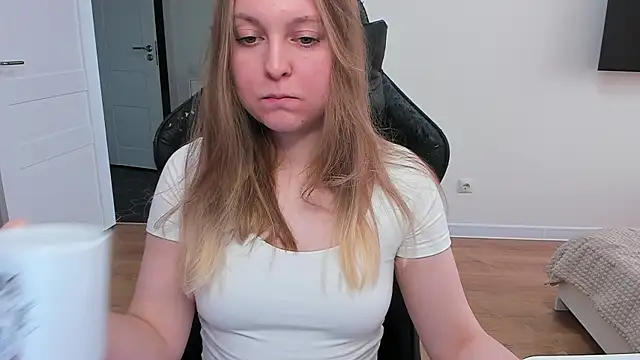 stacy miracle online show from 04/27/26, 03:10