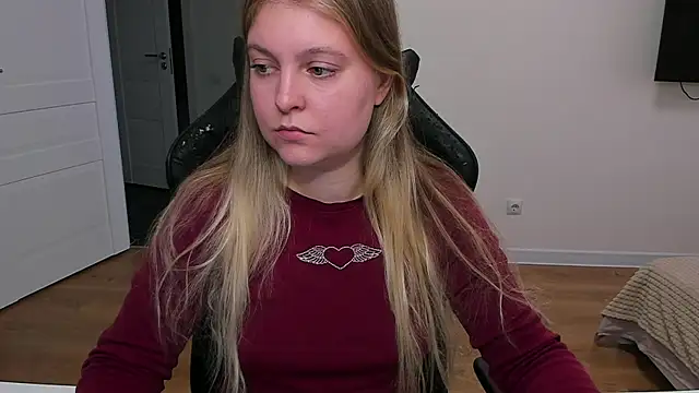 stacy miracle online show from 09/22/25, 02:23