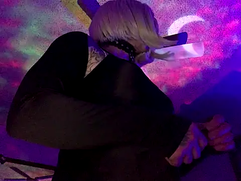 Kik SickSlut88 online show from 10/31/25, 12:46