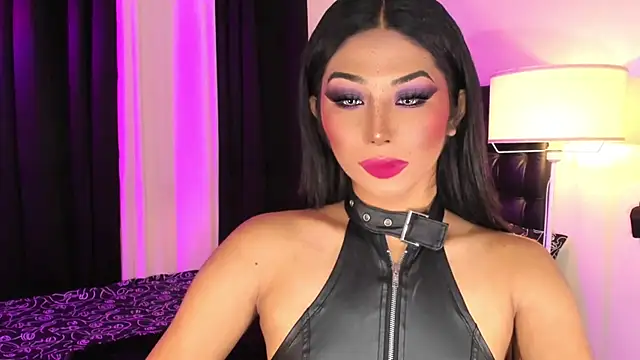 Snapshot of MaxxineMorenaTs chatting on 01/12/25, 01:58 MaxxineMorenaTs online show from 01/12/25, 01:58