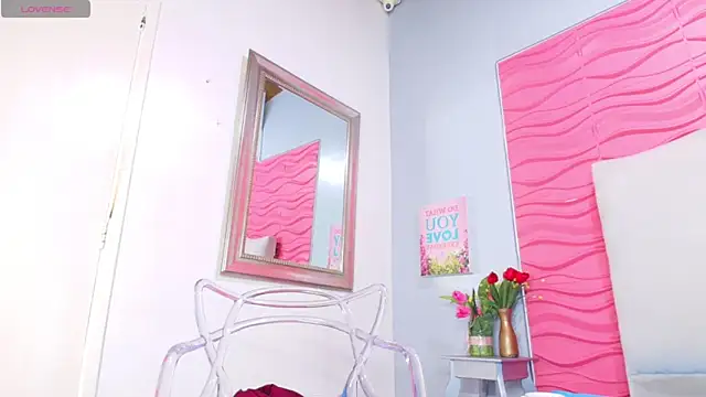 Snapshot of _Valeria_Brown chatting on 03/09/25, 11:46  Valeria Brown online show from 03/09/25, 11:46