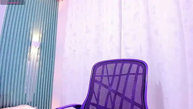  Valeria Brown online show from 12/18/25, 08:56