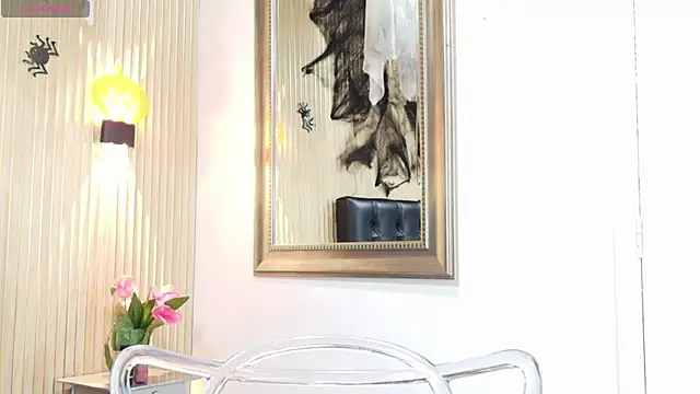 Snapshot of _Valeria_Brown chatting on 10/10/25, 09:04  Valeria Brown online show from 10/10/25, 09:04