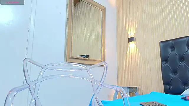 Snapshot of _Valeria_Brown chatting on 09/11/25, 08:53  Valeria Brown online show from 09/11/25, 08:53