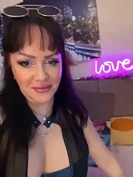 Lolaley2 online show from 12/21/25, 09:22