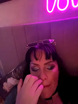 Lolaley2 online show from 11/03/25, 08:51