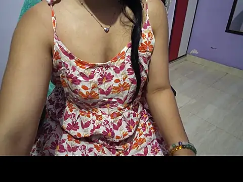 BabyNaina online show from 06/30/26, 05:57