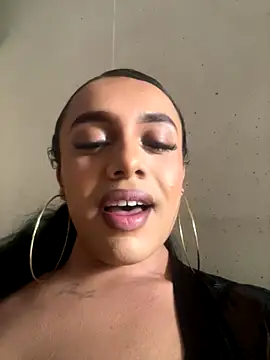 sweetcata23 online show from 11/02/25, 02:44