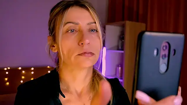 ZoeGrant online show from 03/31/26, 05:48