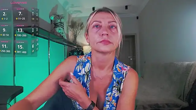 ZoeGrant online show from 10/01/25, 07:51