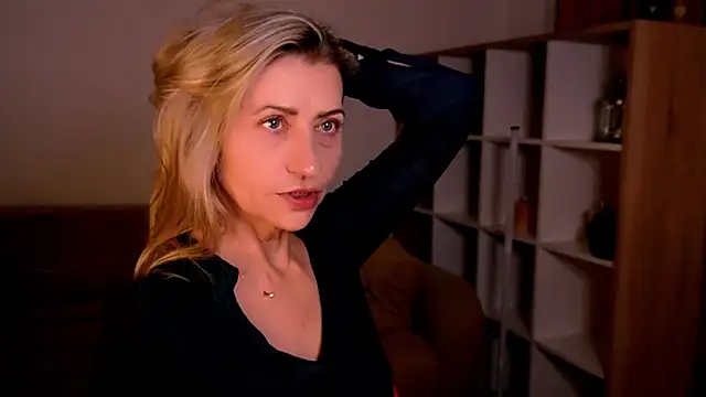 ZoeGrant online show from 03/10/26, 07:29