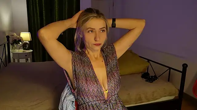 Snapshot of ZoeGrant chatting on 01/11/26, 07:10 ZoeGrant online show from 01/11/26, 07:10