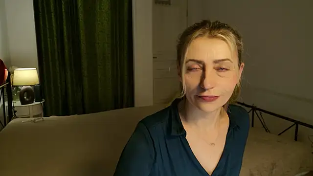 Snapshot of ZoeGrant chatting on 02/28/26, 07:24 ZoeGrant online show from 02/28/26, 07:24