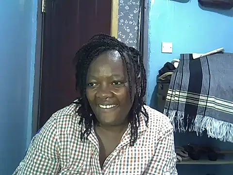 Ebonyceline online show from 05/17/26, 07:19