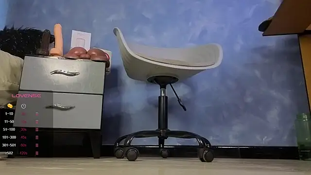 TomLover 12 online show from 03/08/26, 08:12