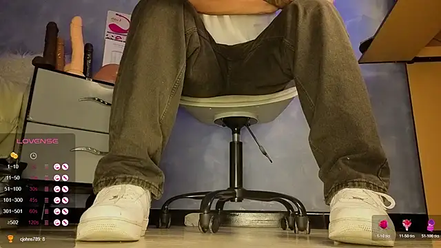 TomLover 12 online show from 03/17/26, 04:04