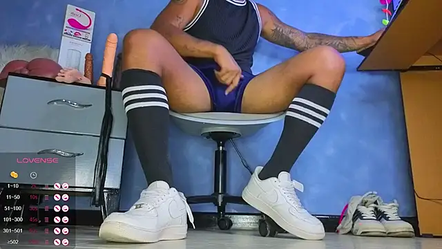 TomLover 12 online show from 05/21/26, 02:42