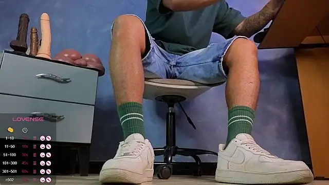 TomLover 12 online show from 03/12/26, 02:50