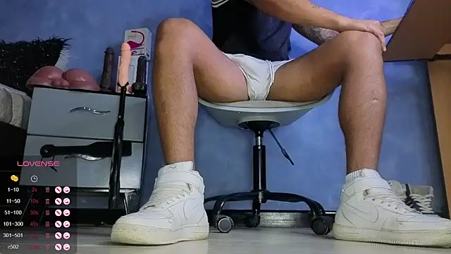 TomLover 12 online show from 04/10/26, 11:28