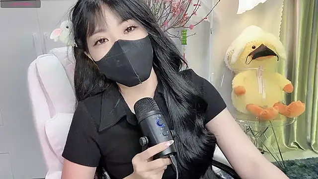 Snapshot of Mya_Lee chatting on 01/25/25, 10:50 Mya Lee online show from 01/25/25, 10:50