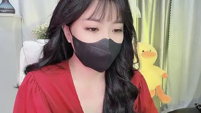 Snapshot of Mya_Lee chatting on 02/10/25, 04:25 Mya Lee online show from 02/10/25, 04:25