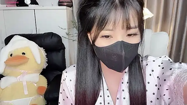Snapshot of Mya_Lee chatting on 01/18/25, 02:23 Mya Lee online show from 01/18/25, 02:23