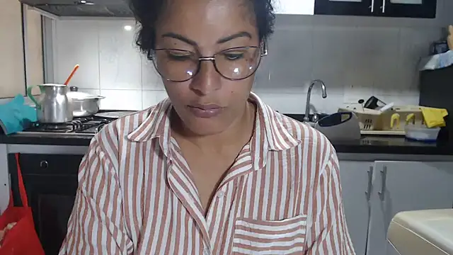 kateleyagrey online show from 09/28/25, 02:35