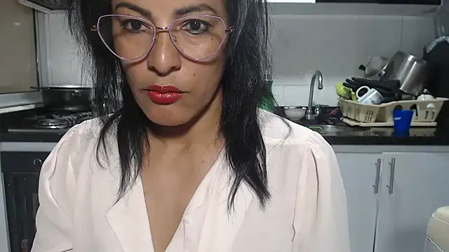 kateleyagrey online show from 05/04/26, 07:17