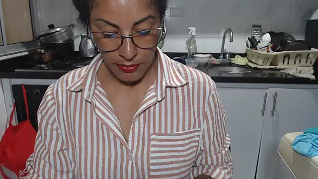 kateleyagrey online show from 11/13/25, 07:29