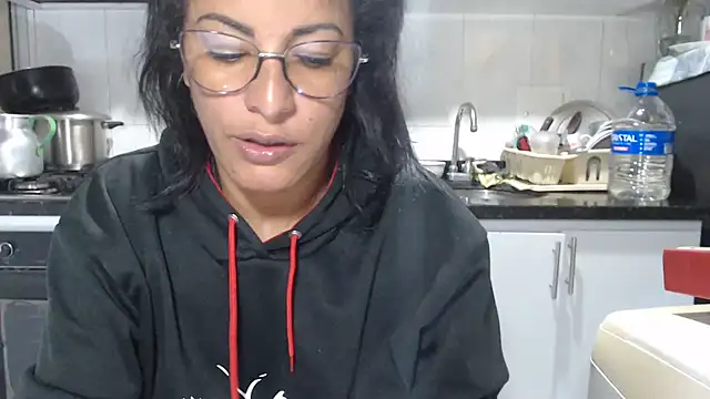 kateleyagrey online show from 12/14/25, 11:27