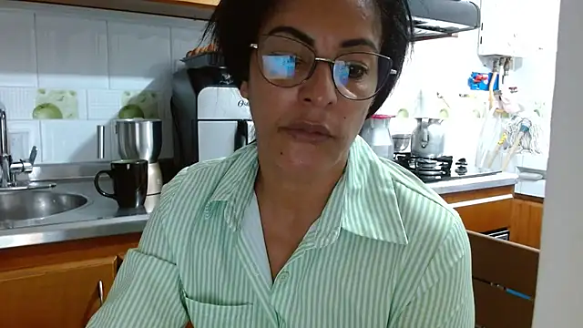 kateleyagrey online show from 03/10/25, 12:17