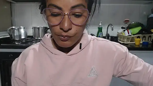 kateleyagrey online show from 04/23/26, 07:59