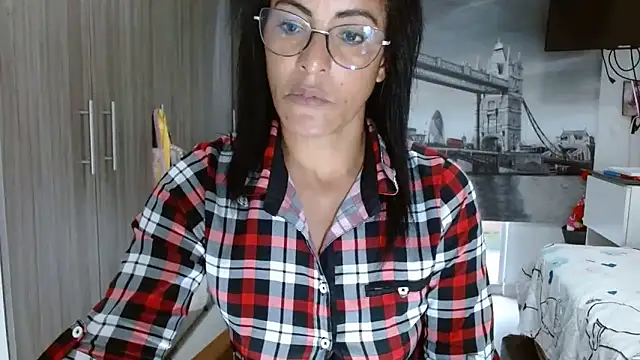 kateleyagrey online show from 02/03/25, 10:43