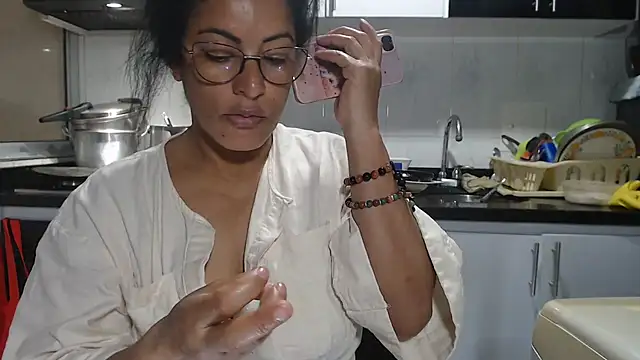 kateleyagrey online show from 09/17/25, 01:13